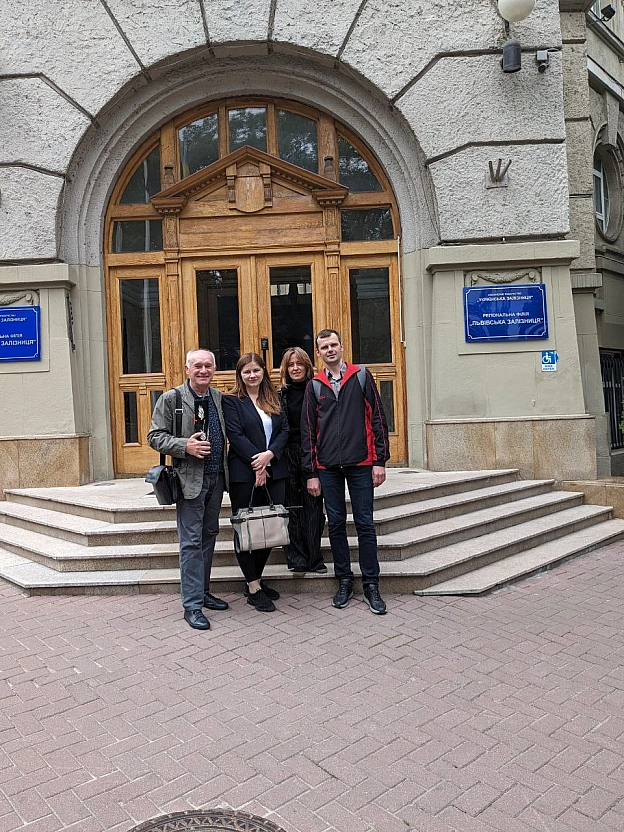 Друзі @читачі день звіту донатерів про отримання подарунків, більше донатів більша ймовірність отримати подарунок.https://www.f... - Тарас Ярош на we.ua