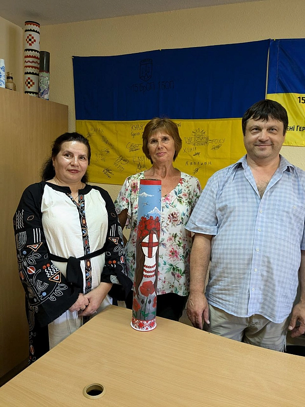 Друзі @читачі день звіту донатерів про отримання подарунків, більше донатів більша ймовірність отримати подарунок.https://www.f... - Тарас Ярош на we.ua