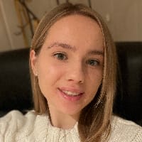 Софія Пономаренко на we.ua