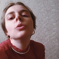 Olesia Lychmanenko на we.ua