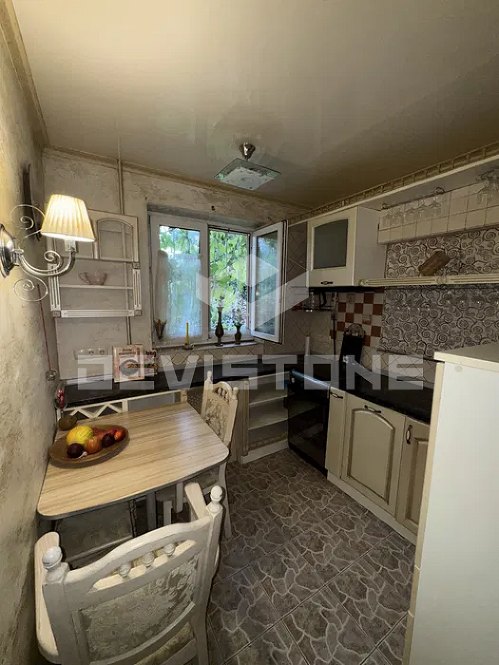 Здам в оренду квартиру в Києві в Оболонському районі на вул. Прирічна біля метро Мінська за 21 000 грн