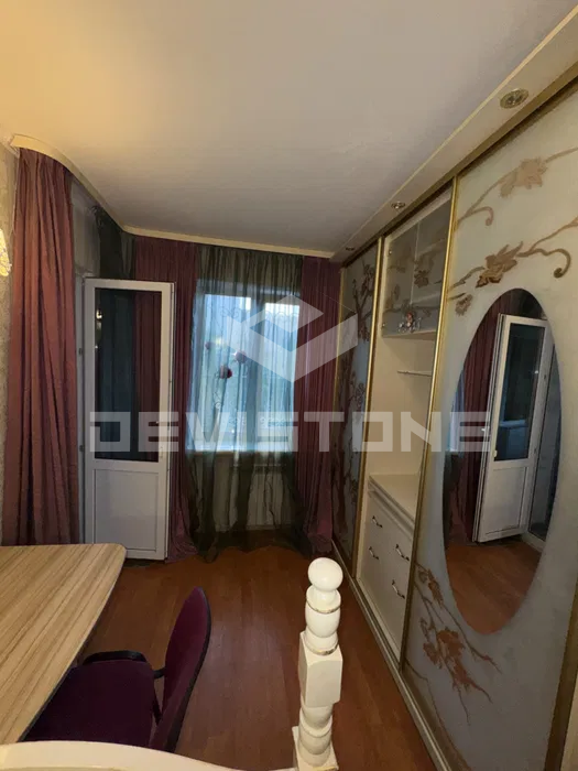 Здам в оренду квартиру в Києві в Оболонському районі на вул. Прирічна біля метро Мінська за 21 000 грн