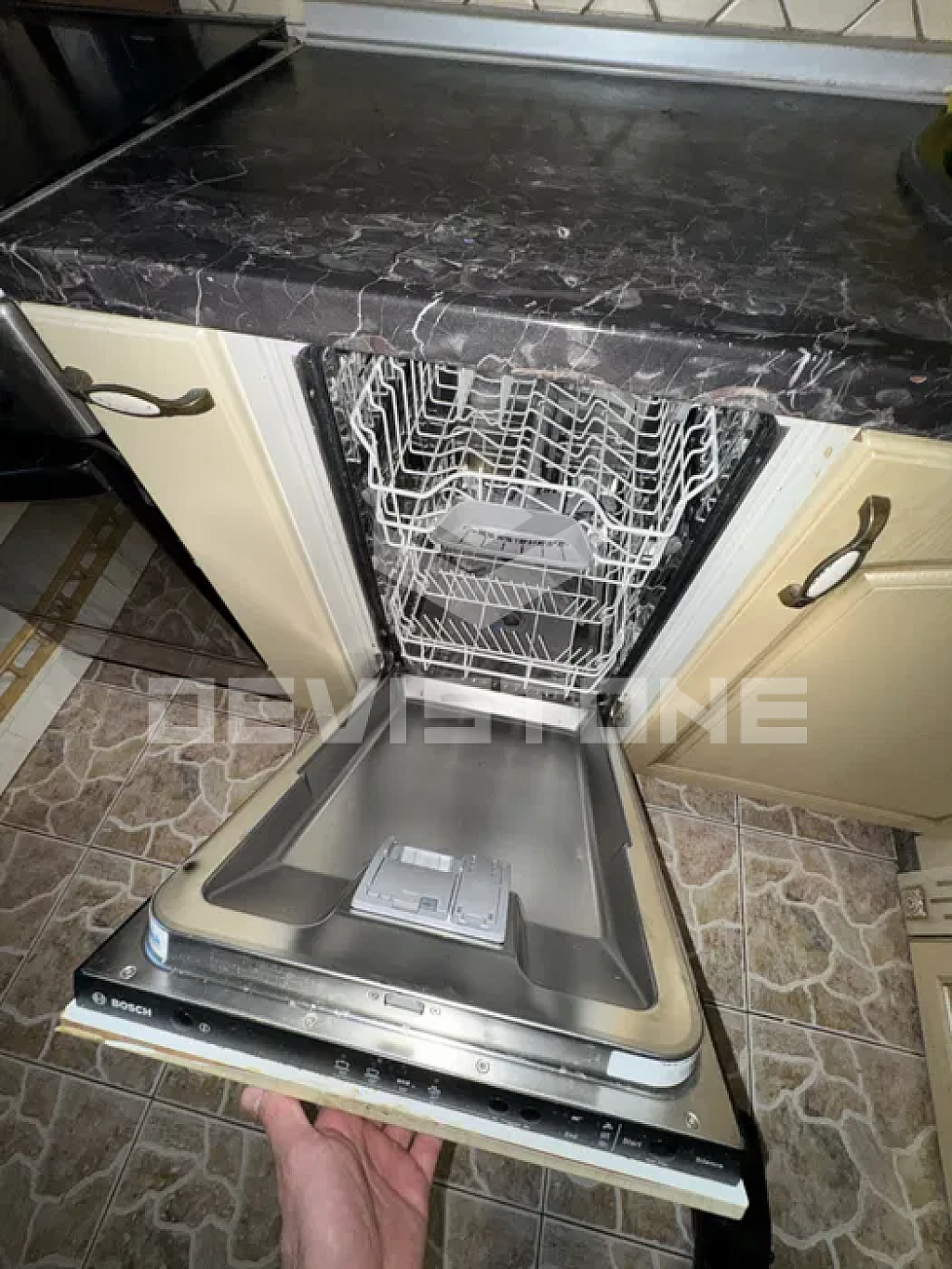 Здам в оренду квартиру в Києві в Оболонському районі на вул. Прирічна біля метро Мінська за 21 000 грн