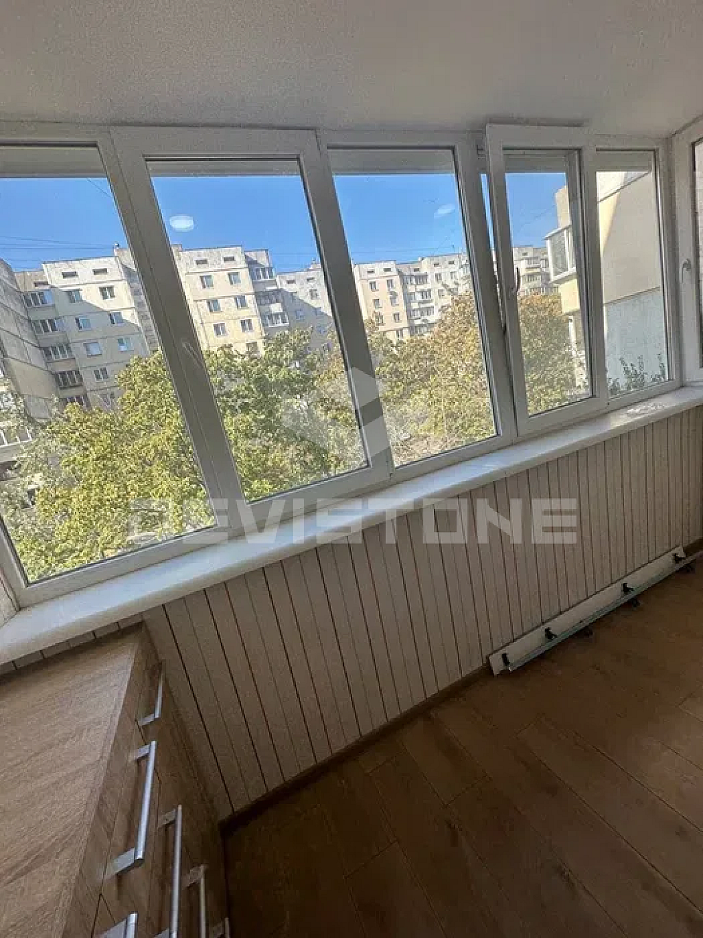 Здам в оренду квартиру в Києві в Оболонському районі на вул. Приозерна біля метро Оболонь за 21 000 грн