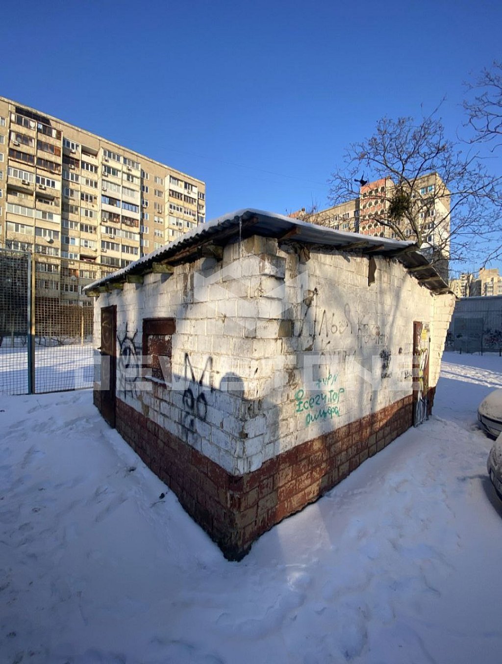 Здам в оренду гараж, паркомісце в Києві в Оболонському районі на Оболонська площа біля метро Героїв Дніпра за 20 000 грн