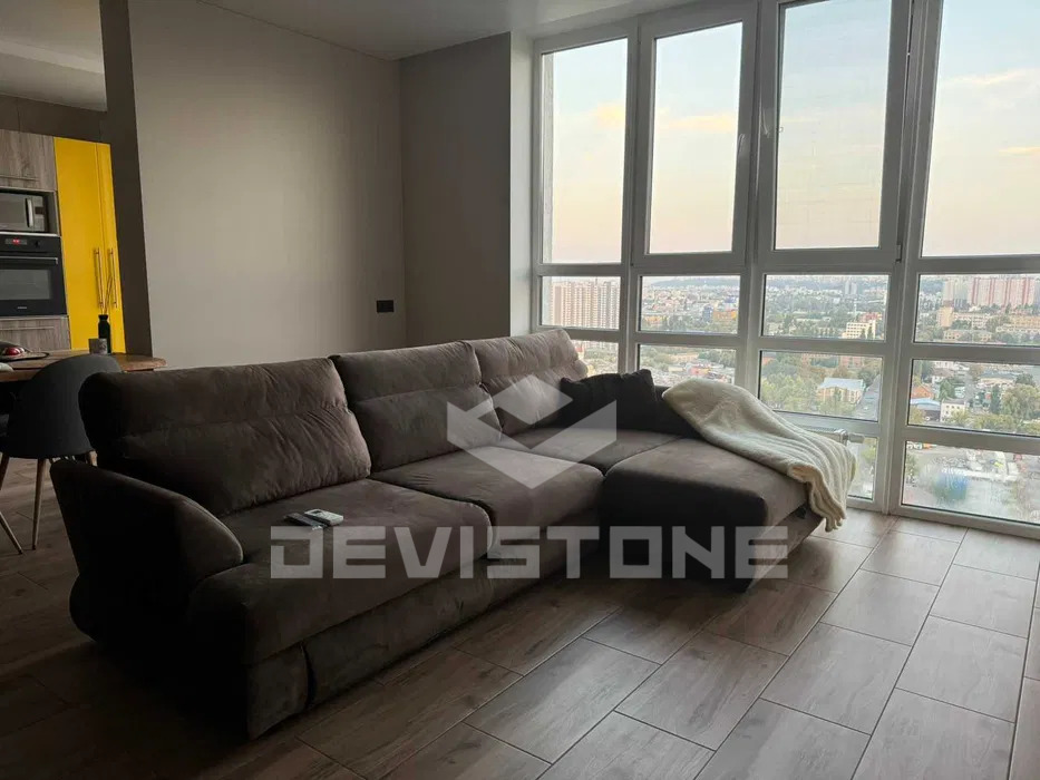 260045 Оренда дворівневої видової квартири перша здача