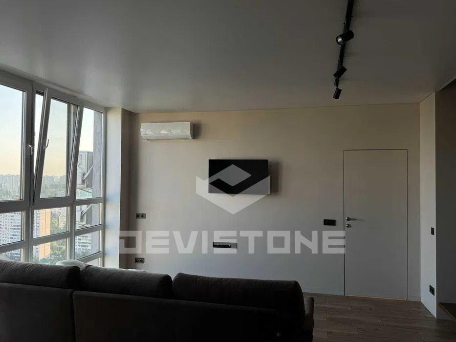 260045 Оренда дворівневої видової квартири перша здача