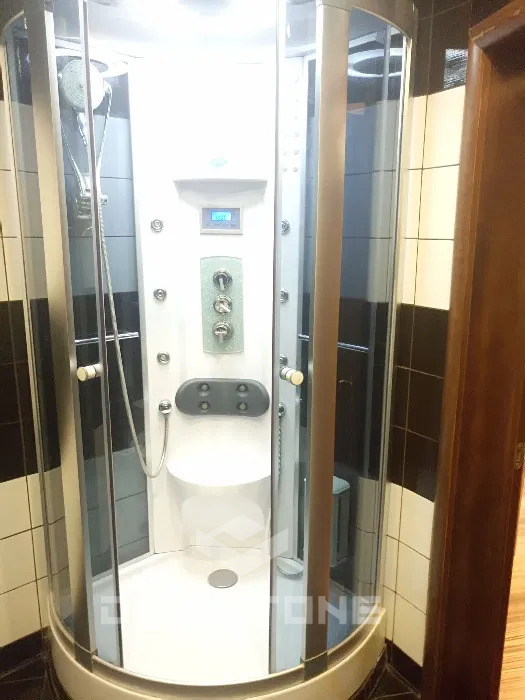 №260085 Довгострокова оренда 3-х кімнатної квартири