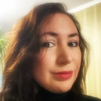 Фара Набієва на we.ua