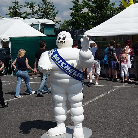 Бібендум (Bibendum, також відомий як Michelin Man) - Vitalii на we.ua
